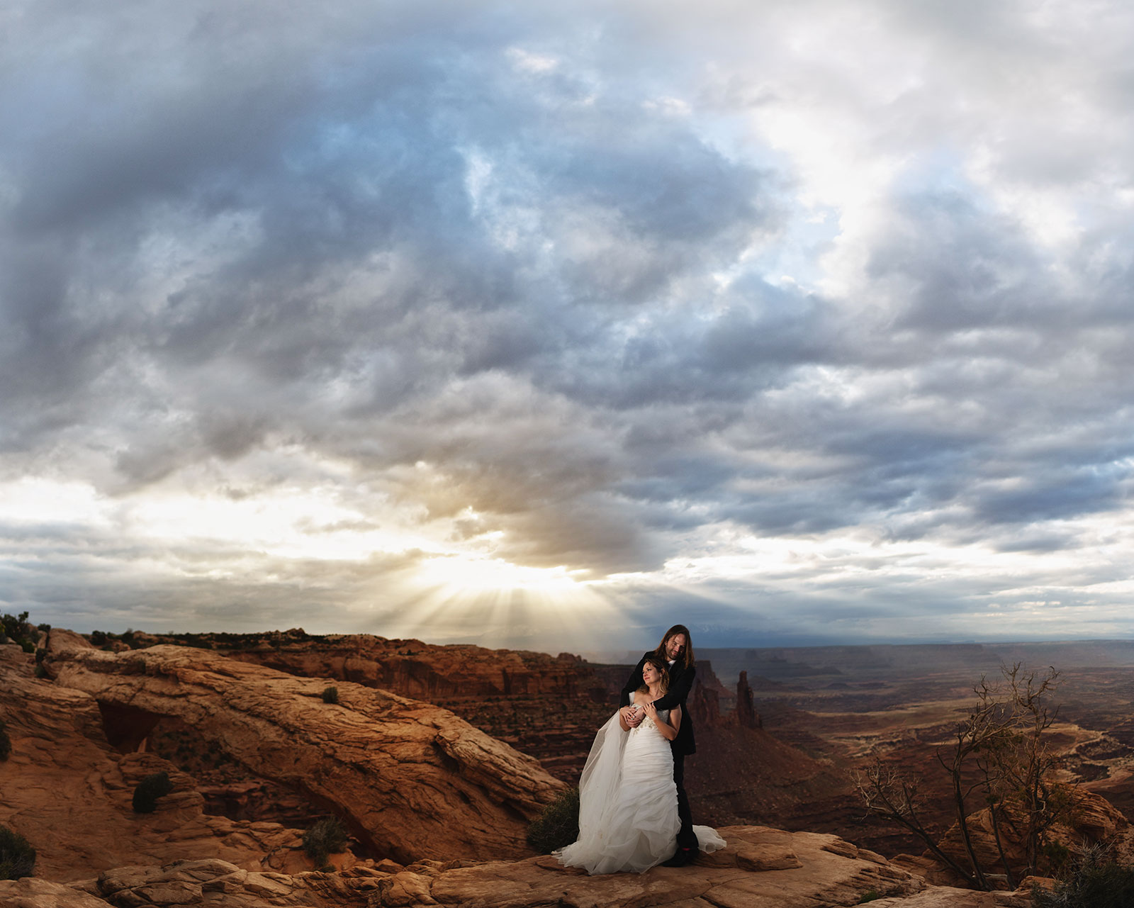 Adventure wedding portraits in arches and Canyonlands national parks.